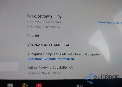 2026 Tesla Model Y Long Range Dual Motor All-Wheel Drive/Long Range Launch Series z USA, uszkodzony, nr VIN 7SAYGDEE0TA450974